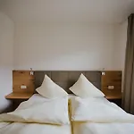 Apartmenthaus Strasswirt De Luxe *