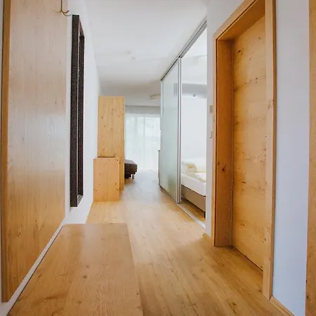 Apartmenthaus Strasswirt De Luxe *