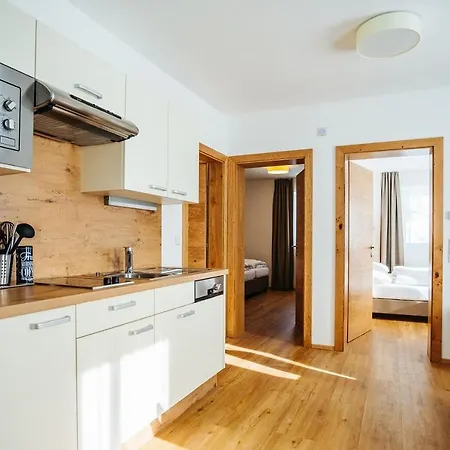 Apartmenthaus Strasswirt De Luxe *