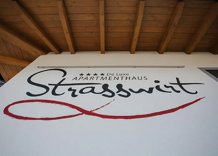 Apartmenthaus Strasswirt De Luxe דירה *