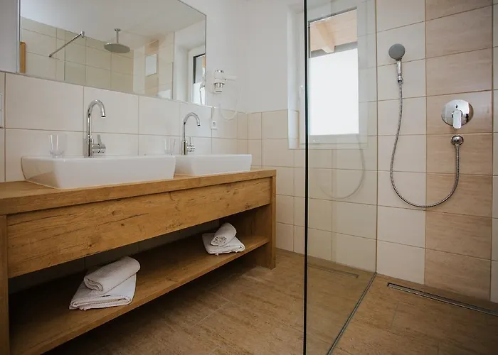 Apartmenthaus Strasswirt De Luxe *