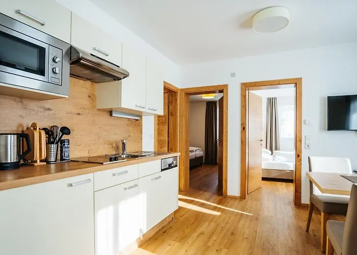 Apartmenthaus Strasswirt De Luxe *